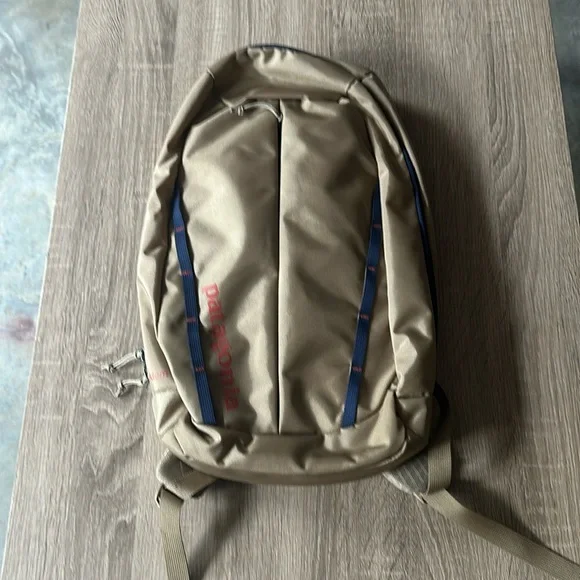 Patagonia Bags Patagonia Atom 8l Poshmark